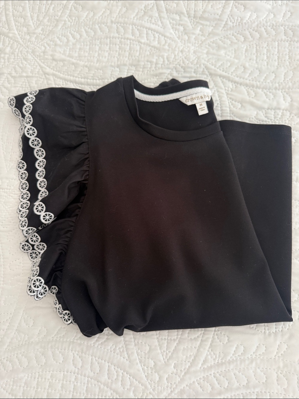 crown & ivy Black Tank Top with White Lace-Trim Ruffle Sleeves